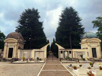 Immagine: Cimitero