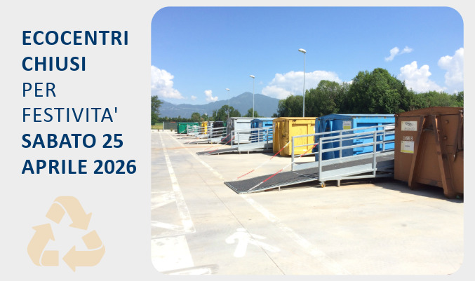 ecocentro con container ed avviso di chiusura