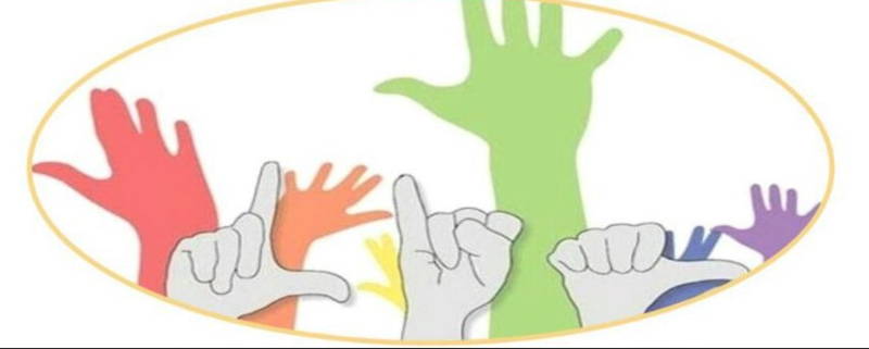 mani colorate nel linguaggio dei segni